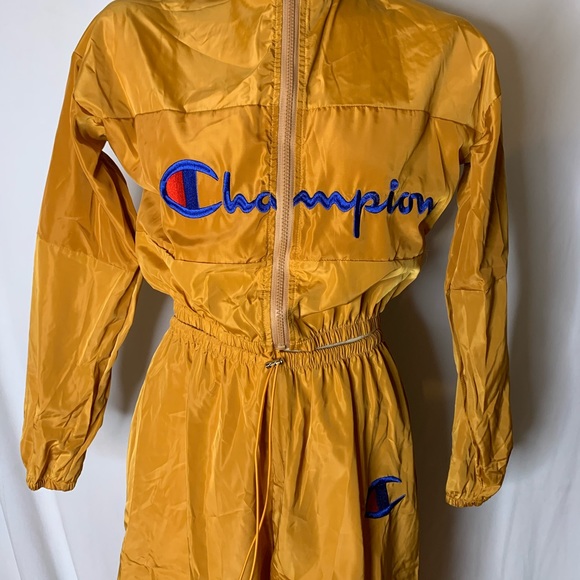 2021 Champion Women’s Set - Picture 3 of 3